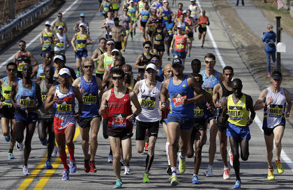 Boston-Marathon2017_men-run