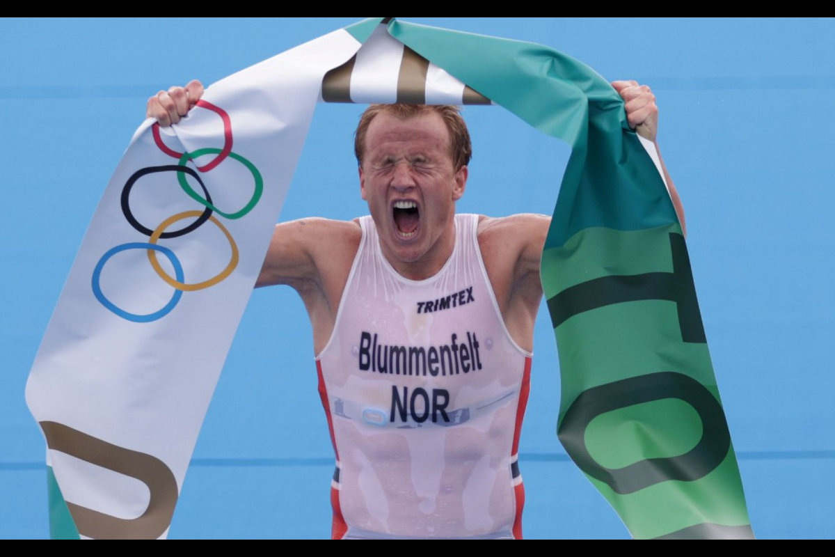 Con impresionante paso Blummenfelt se impone en el Triatlón Olímpico de Tokio 2020