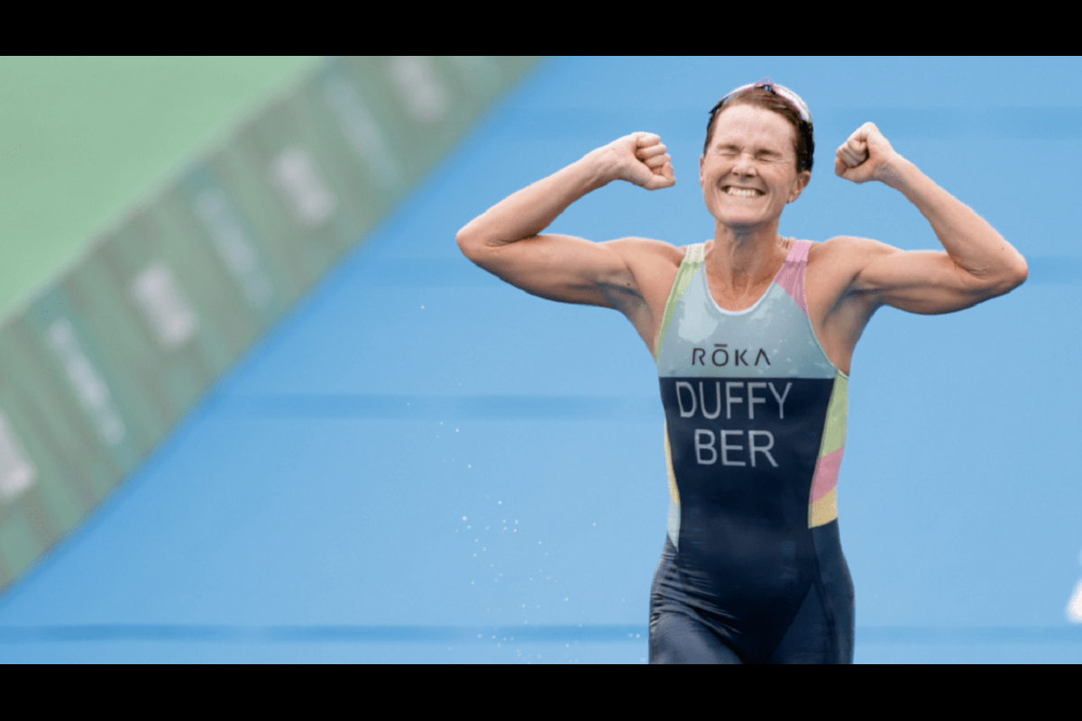 Flora Duffy domina el Triatlón Olímpico Femenil de principio a fin